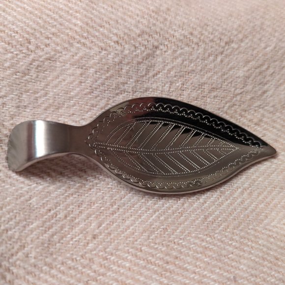 Stainless Steel Engraved Leaf Tea Bag Holder Caddy - Picture 3 of 8